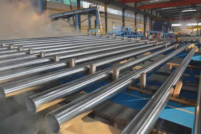 <a href=http://m.large-china.com target=_blank class=infotextkey>京華鍍鋅鋼管</a>